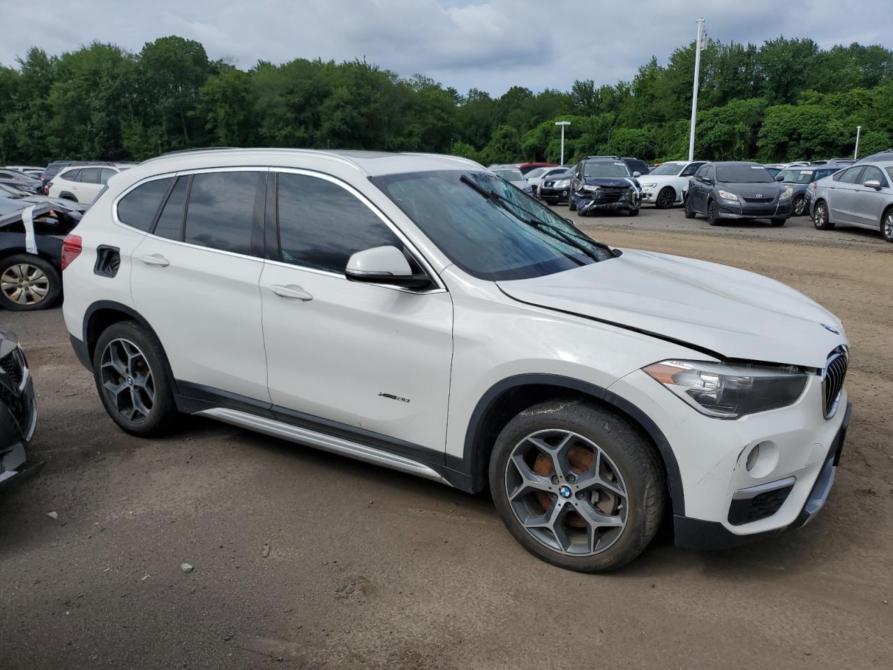 2018 BMW X1 xDrive28I - Фото 4