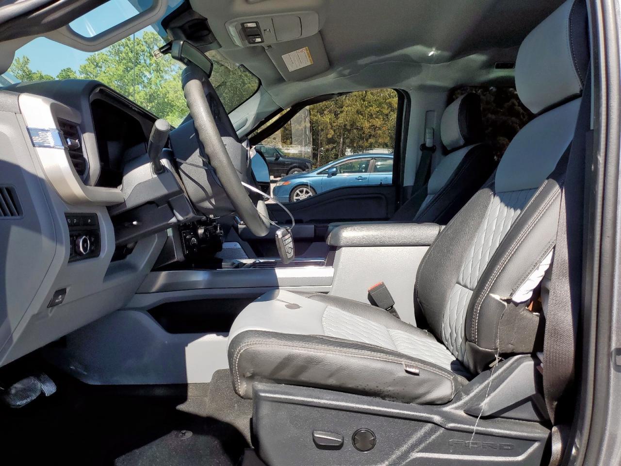 2023 Ford F250 Super Duty - Фото 7