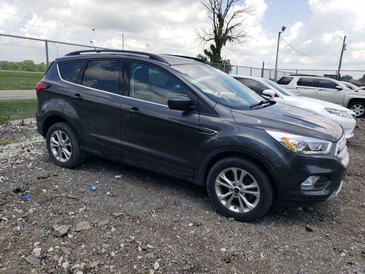 2019 Ford Escape Sel - Image 4