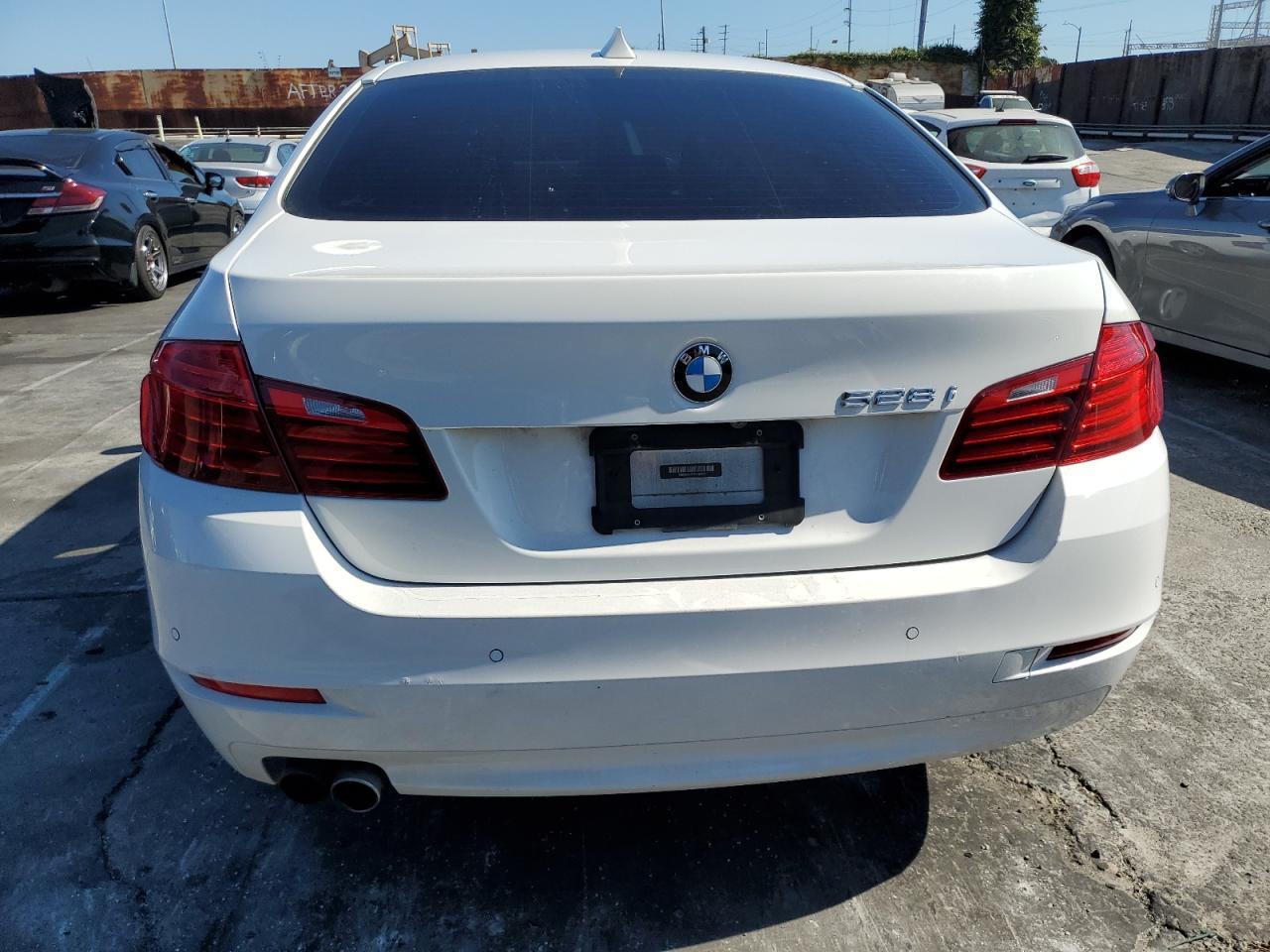 2015 BMW 528 I - Фото 6