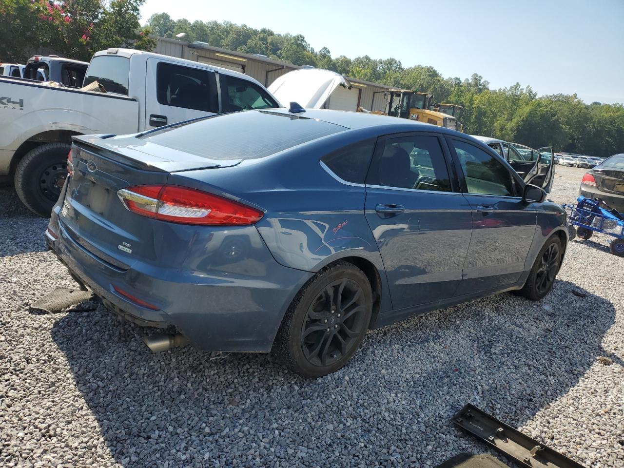 2019 Ford Fusion Se - Фото 3