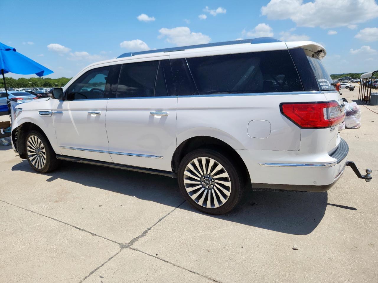 2018 Lincoln Navigator L Reserve - Image 2