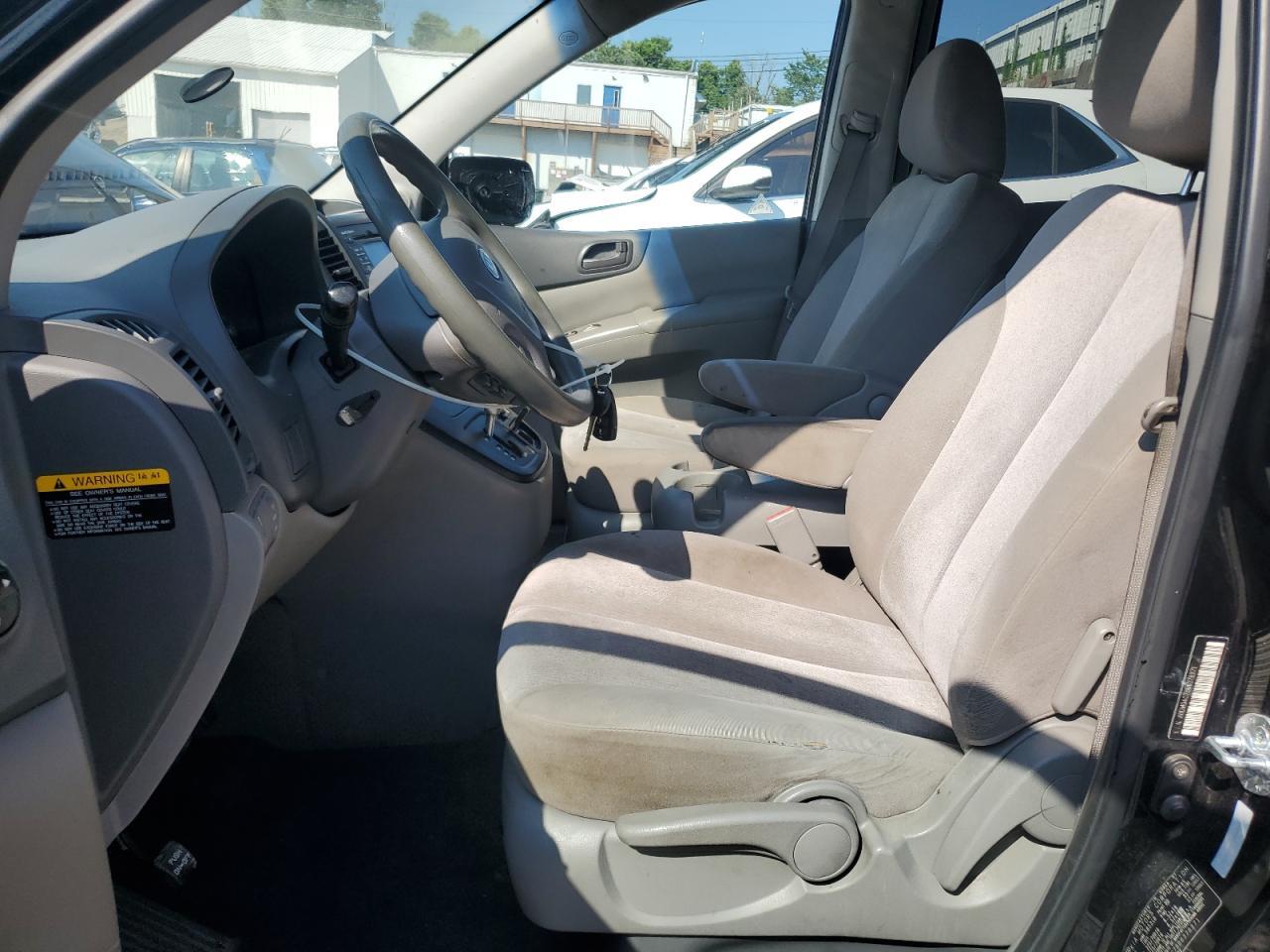 2011 Kia Sedona Lx - Image 7