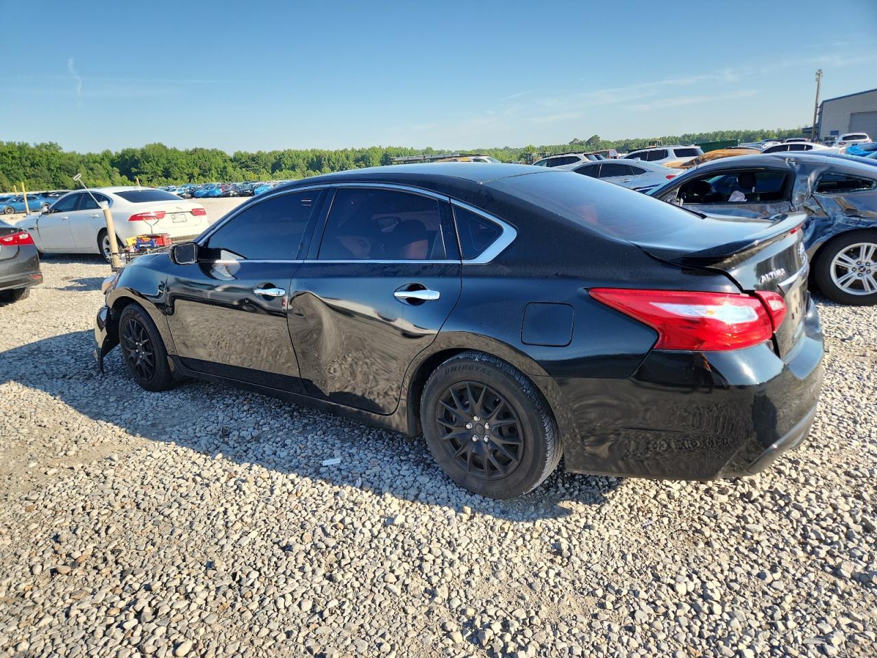 2017 Nissan Altima 2.5 - Image 2