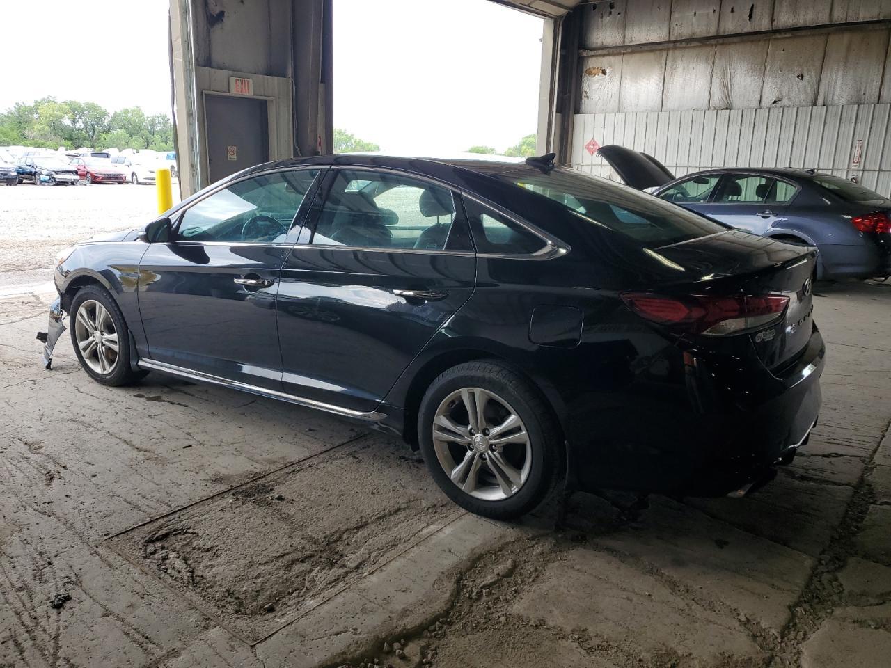 2019 Hyundai Sonata Limited - Фото 2