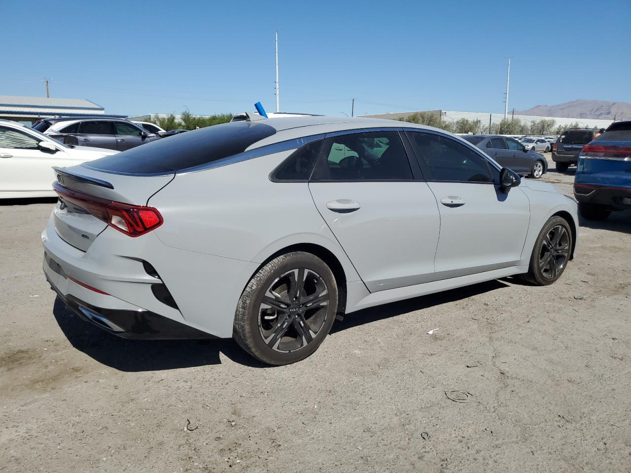 2023 Kia K5 Gt Line - Image 3