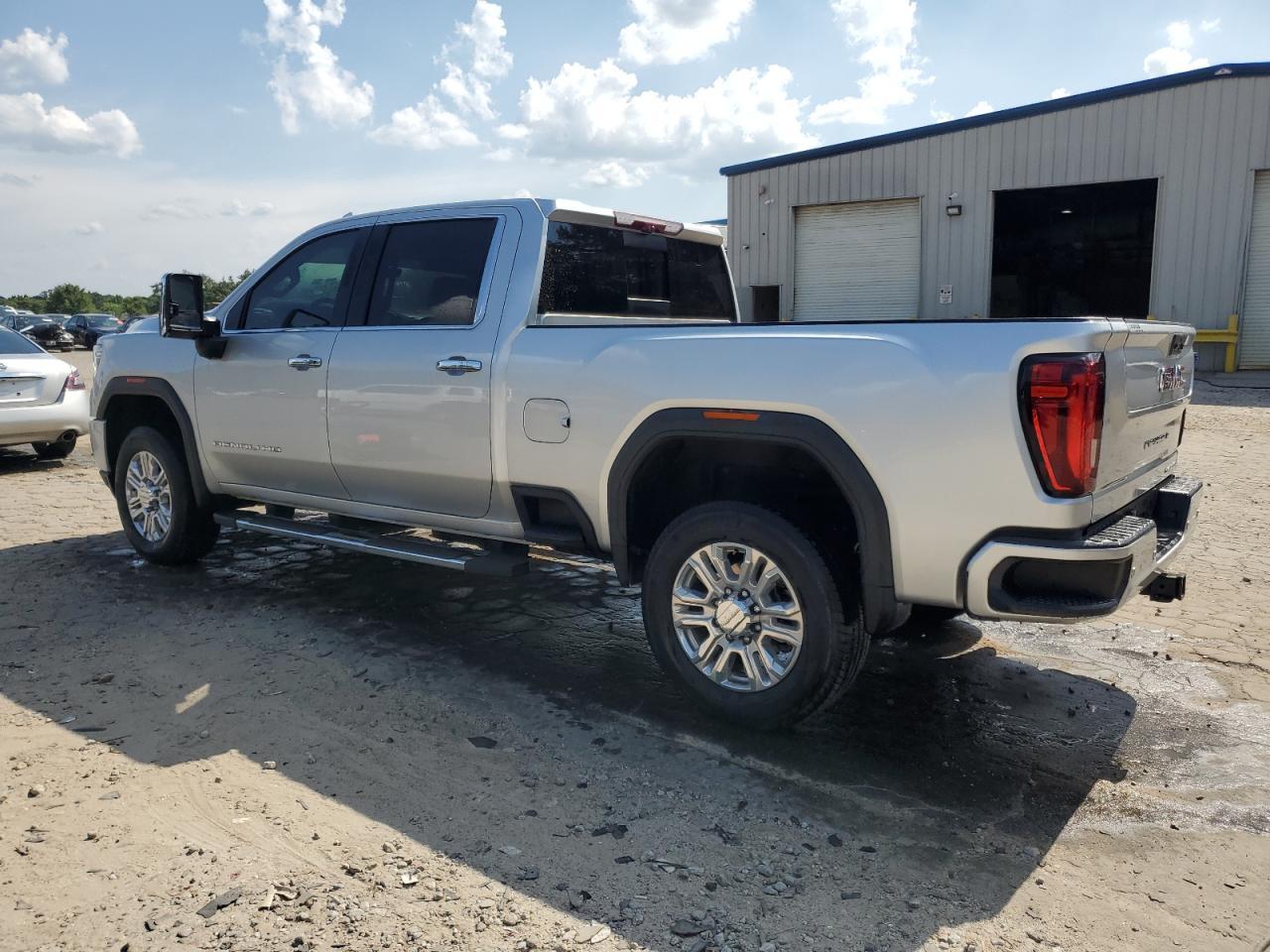 2020 GMC Sierra K2500 Denali - Image 2