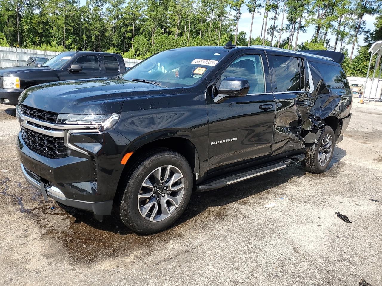 2023 Chevrolet Suburban C1500 Ls