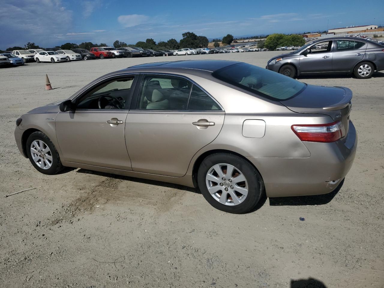 2007 Toyota Camry Hybrid - Image 2