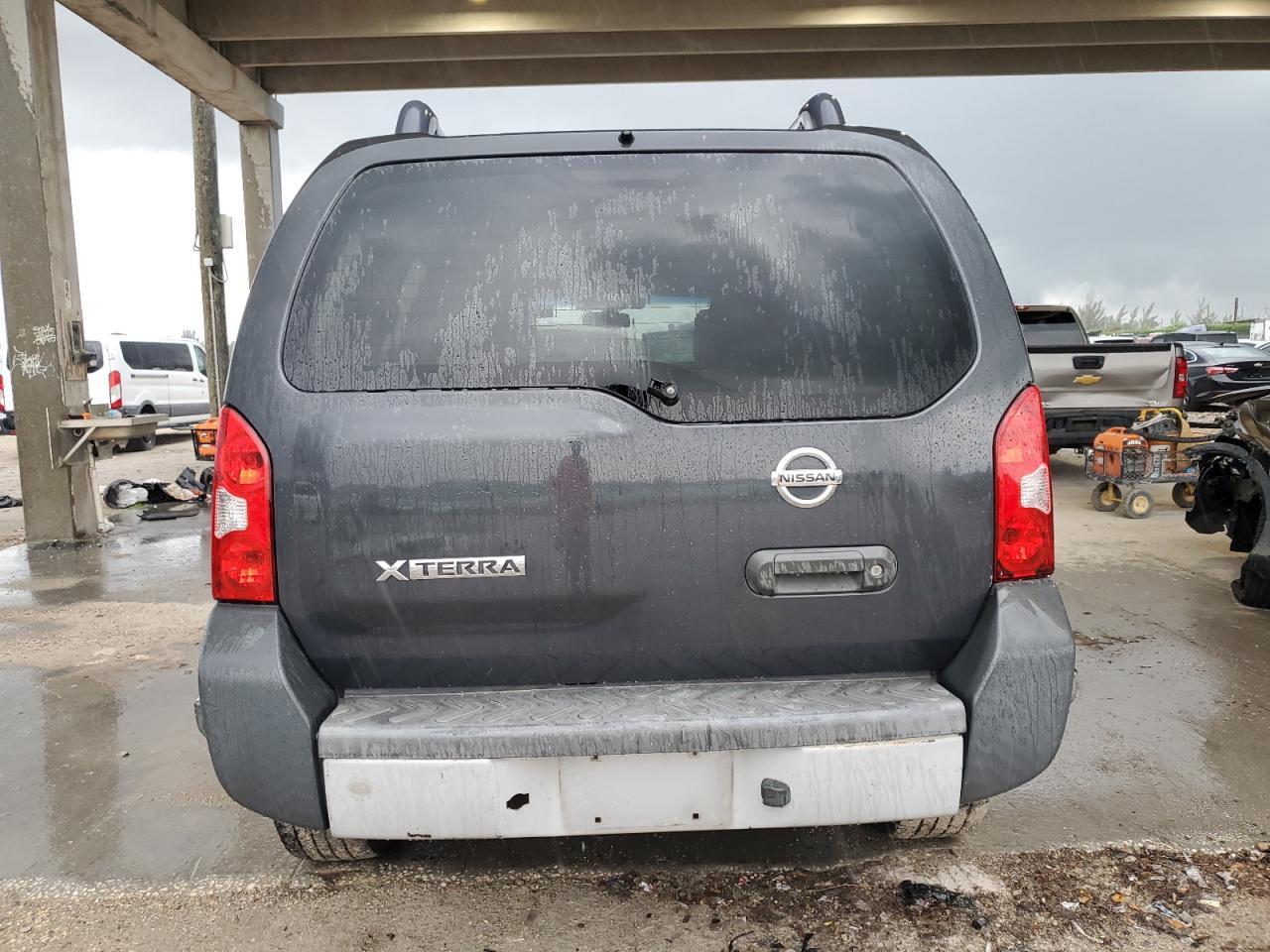 2014 Nissan Xterra X - Image 6