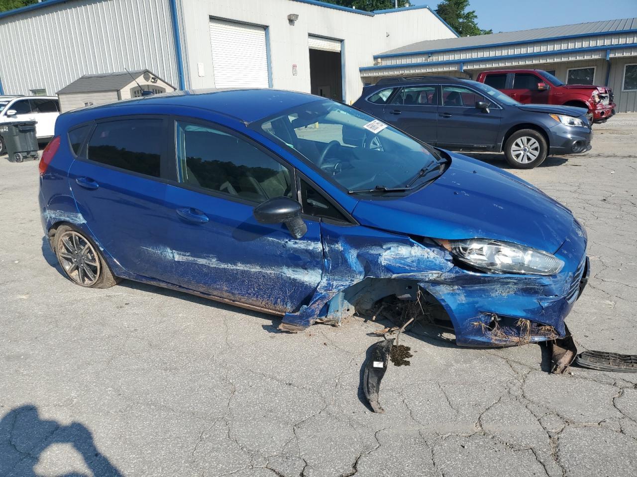 2019 Ford Fiesta Se - Image 4