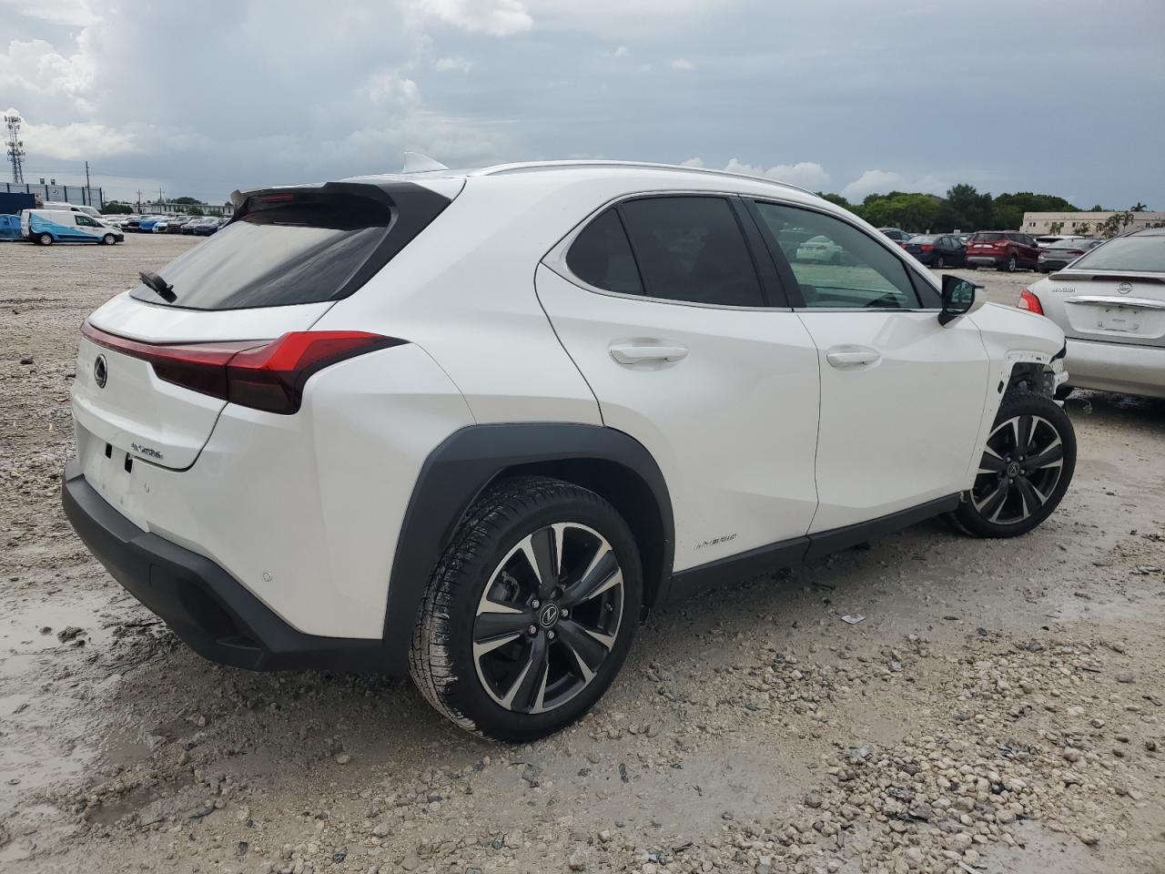 2021 Lexus Ux 250H - Image 3