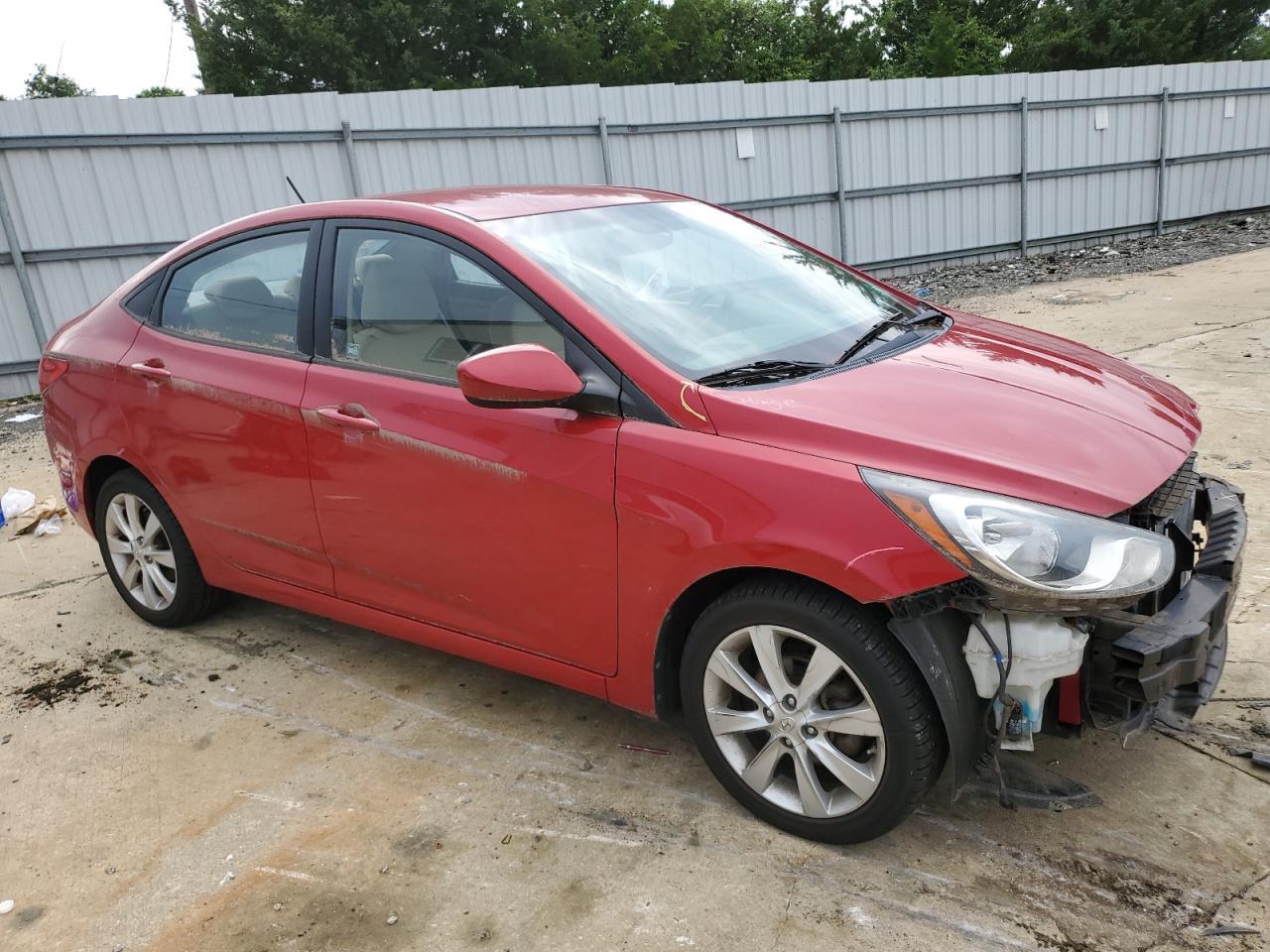 2013 Hyundai Accent Gls - Фото 4