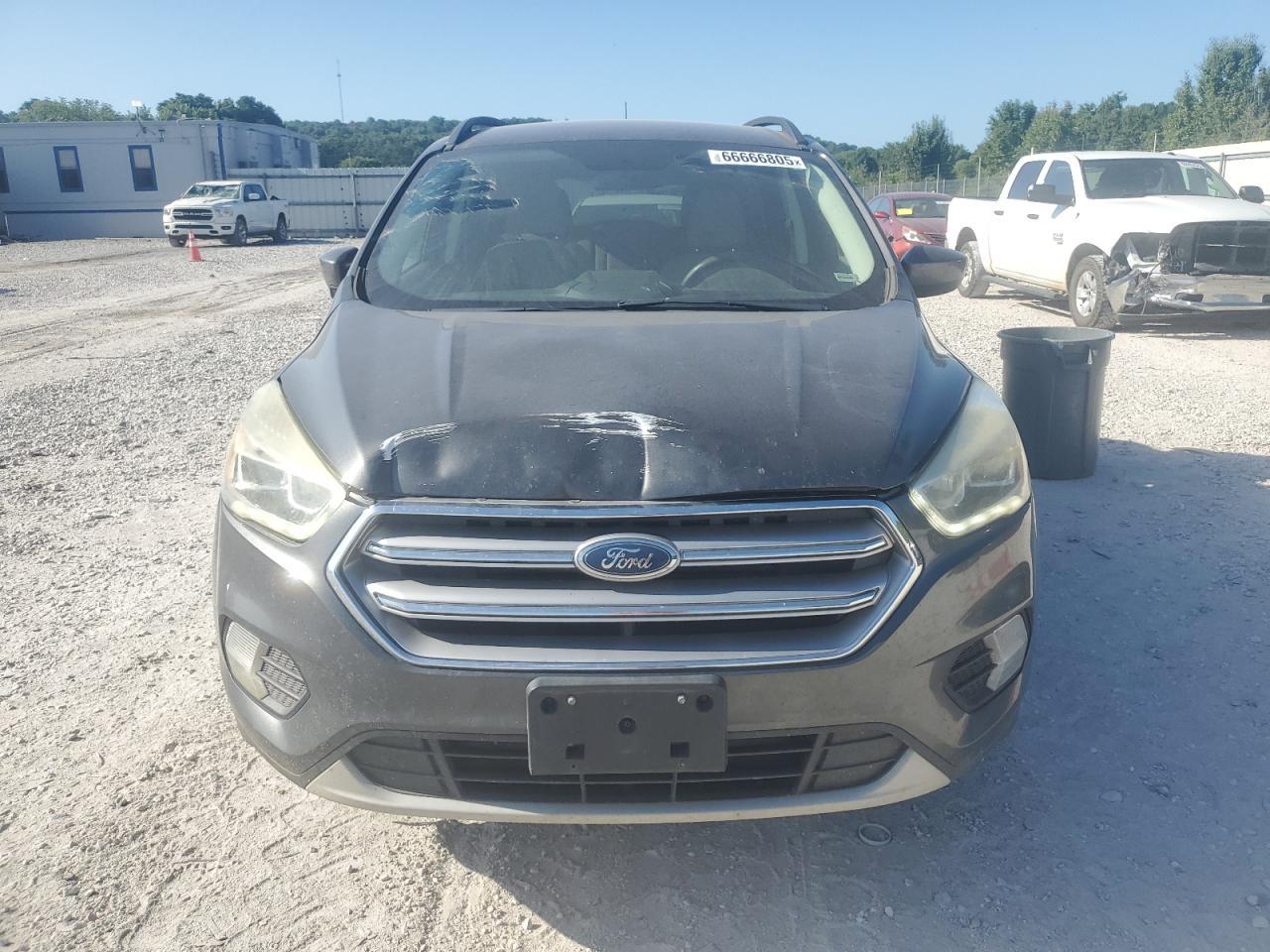 2017 Ford Escape Se - Фото 5