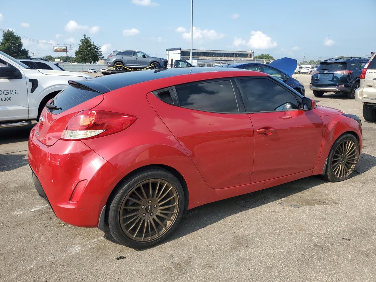 2016 Hyundai Veloster - Image 3