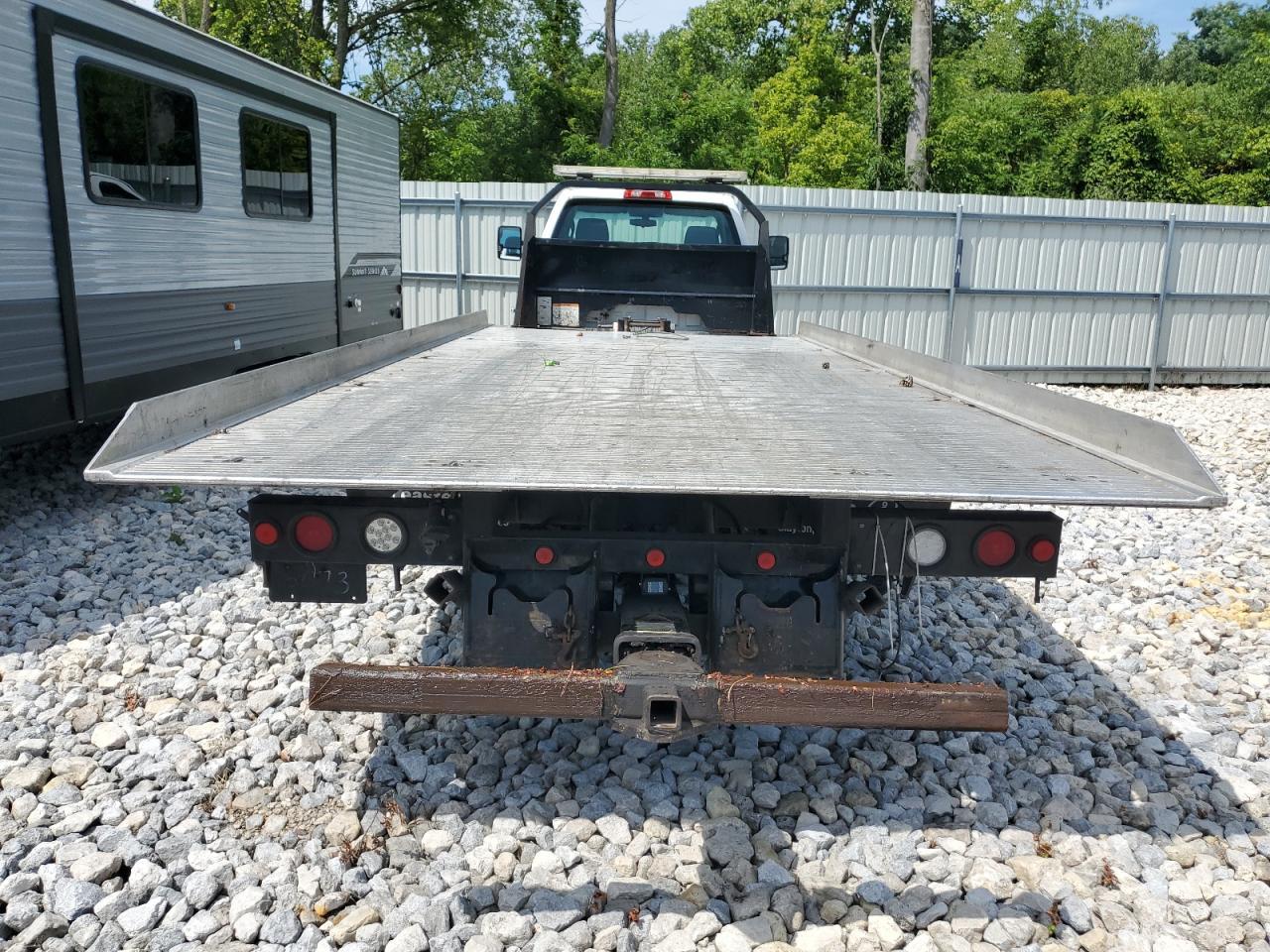 2019 Chevrolet Silverado Medium Duty - Image 6