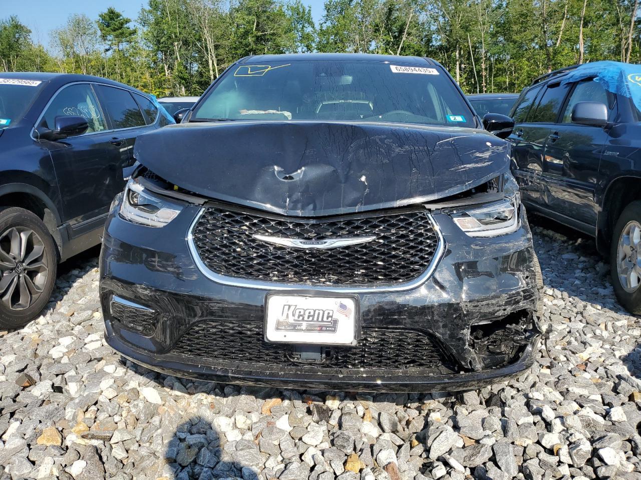 2025 Chrysler Pacifica Select - Image 5