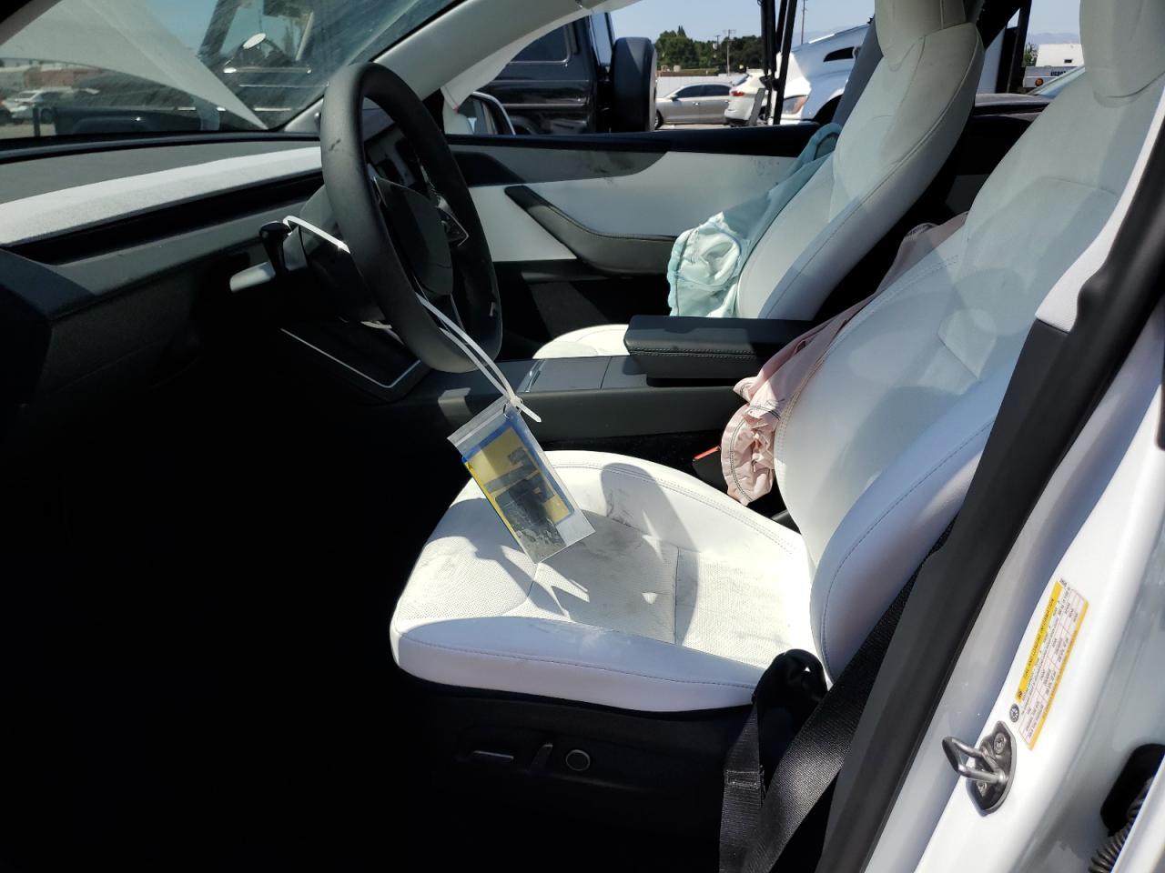 2026 Tesla Model Y - Фото 7