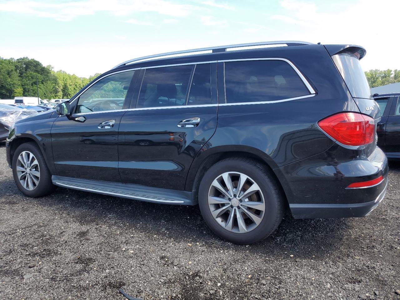 2015 Mercedes-Benz Gl 450 4Matic - Image 2
