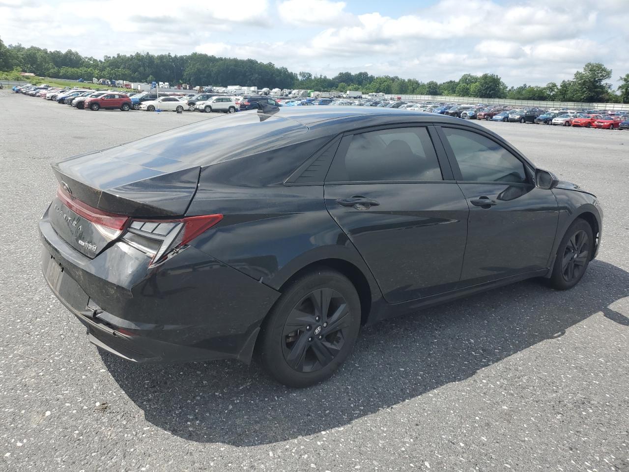 2023 Hyundai Elantra Blue - Image 3