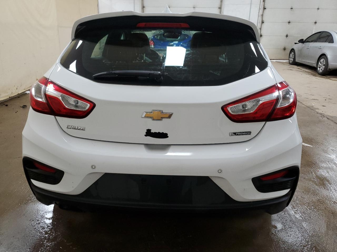 2017 Chevrolet Cruze Premier - Фото 6