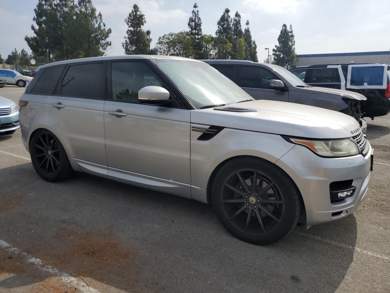 2014 Land Rover Range Rover Sport Se - Image 4