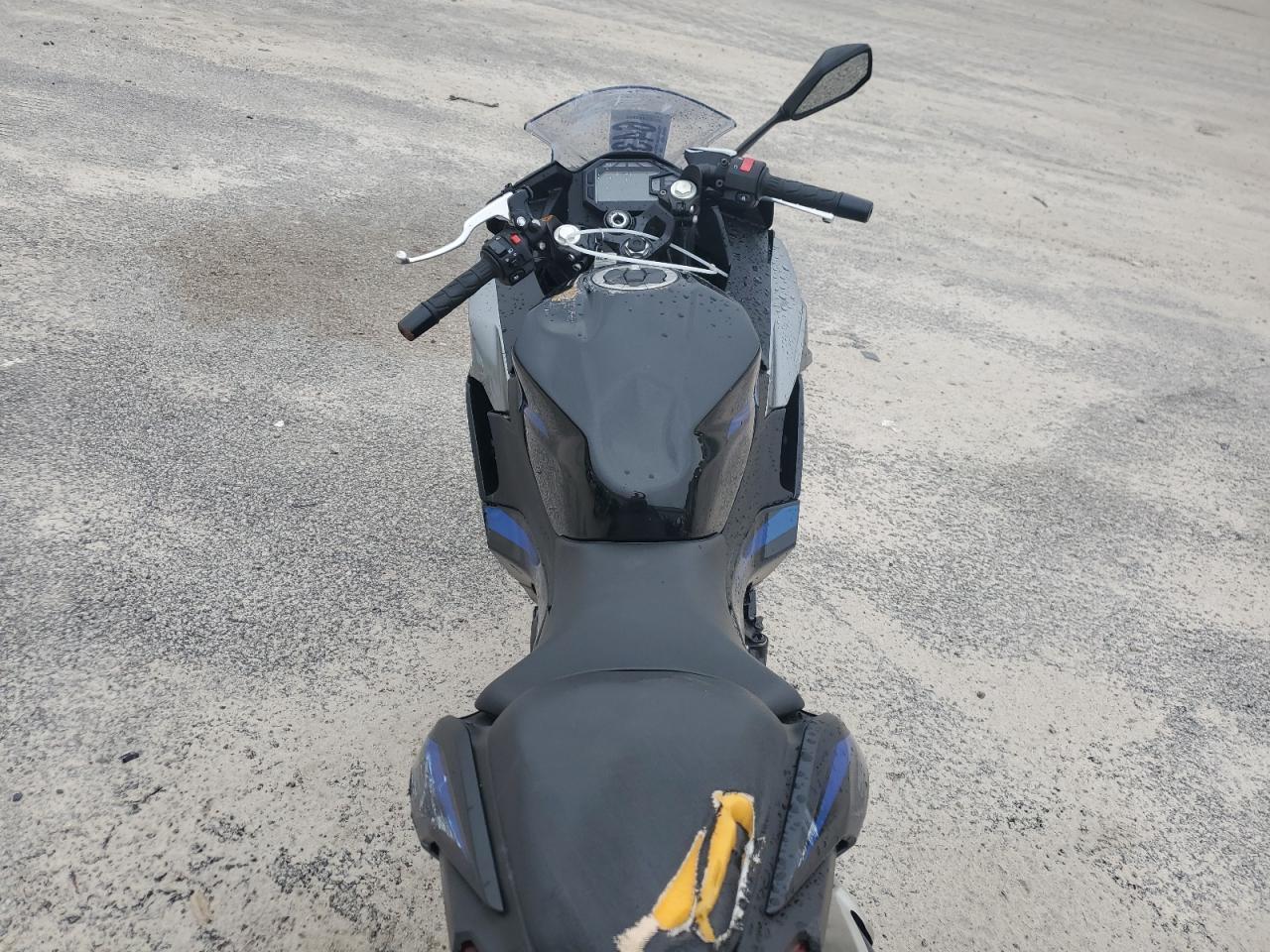 2025 Kawasaki Ex500 - Image 6