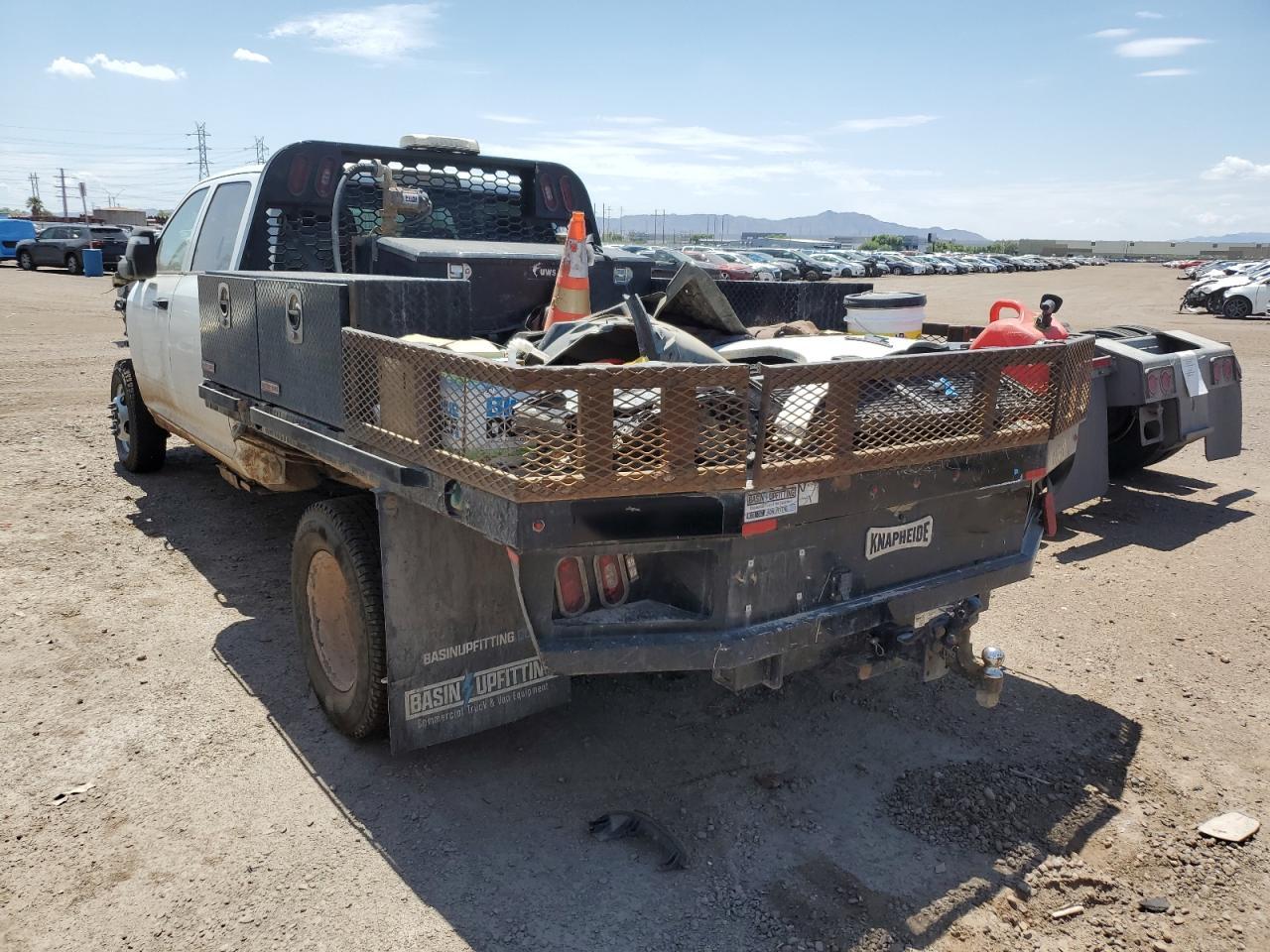 2023 Ram 3500 Flatbed Truck - Фото 3