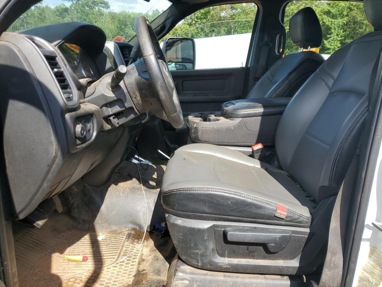 2024 Ram 5500 - Image 7