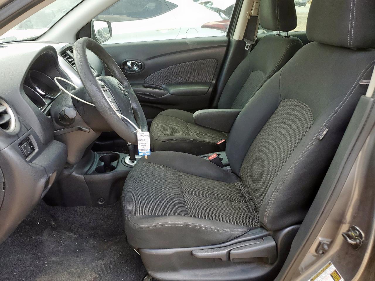 2016 Nissan Versa S - Фото 7