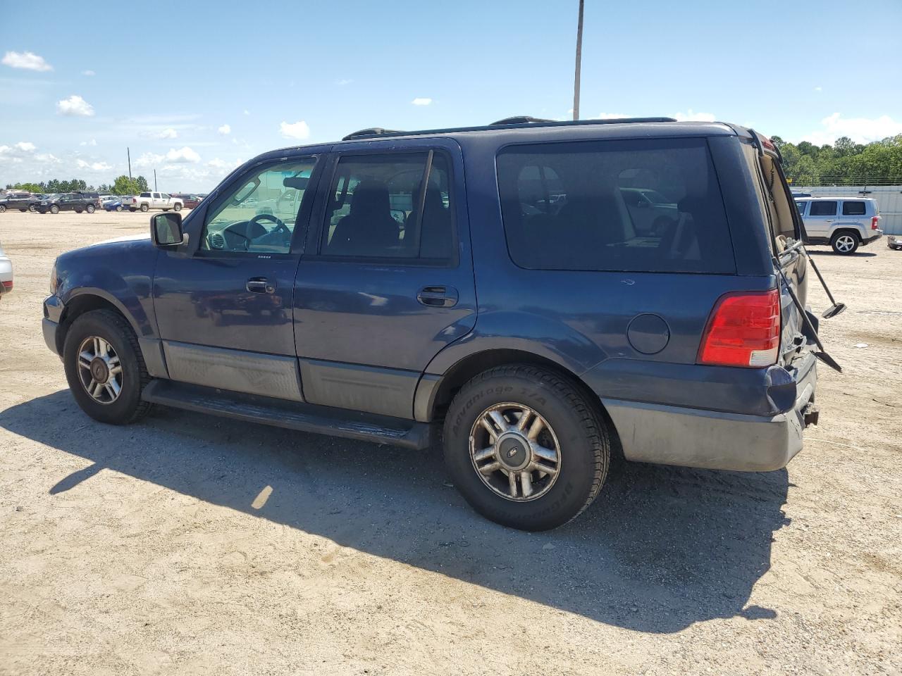 2003 Ford Expedition Xlt - Фото 2