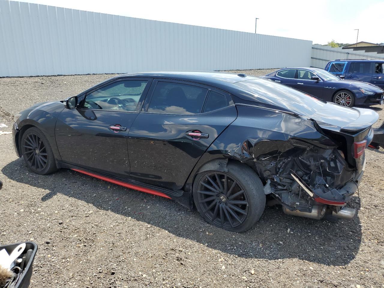 2017 Nissan Maxima 3.5S - Image 2