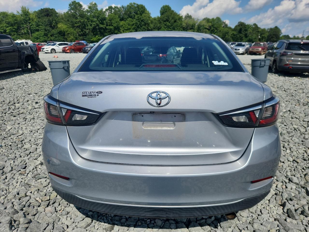 2018 Toyota Yaris Ia - Image 6
