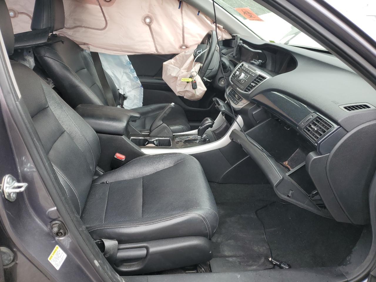 2015 Honda Accord Sport - Image 7