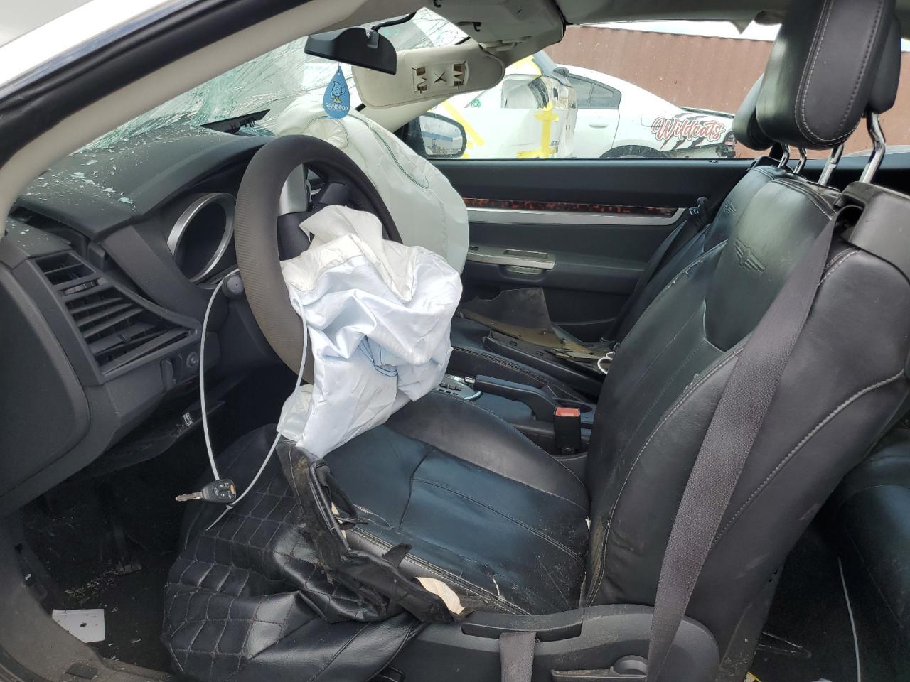 2010 Chrysler Sebring Limited - Image 7