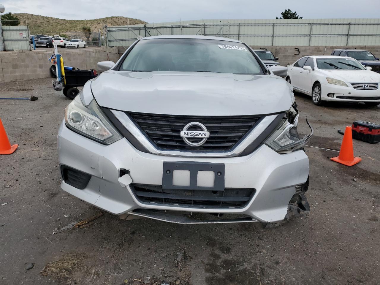 2016 Nissan Altima 2.5 - Image 5