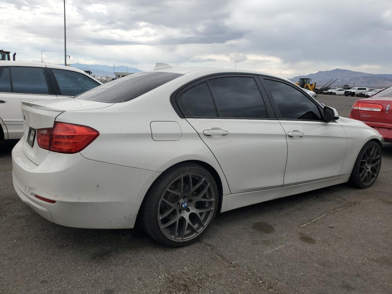 2014 BMW 328 I - Image 3