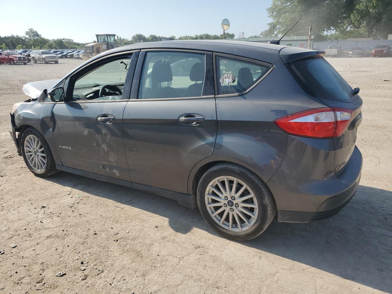 2016 Ford C-Max Se - Image 2