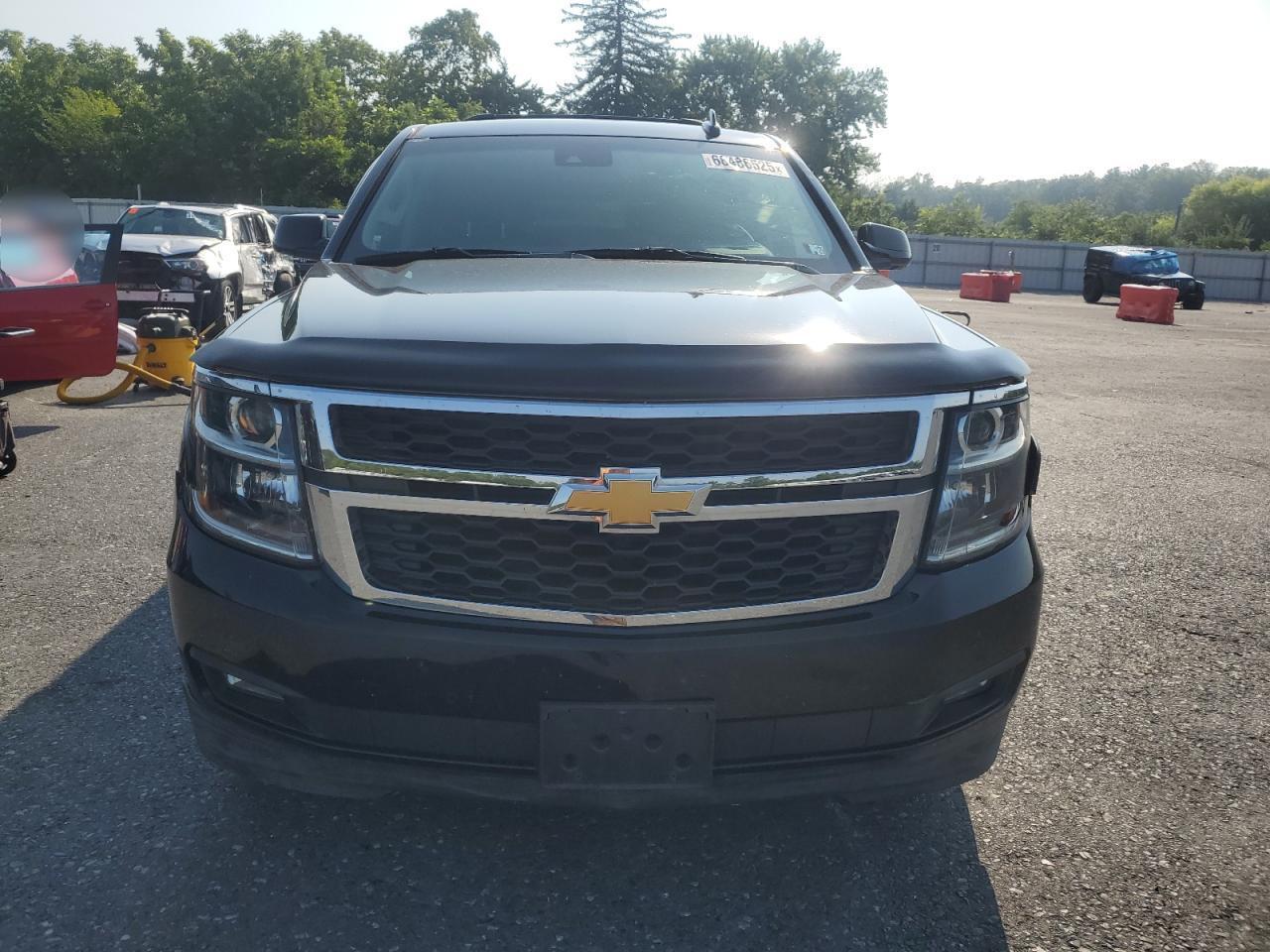 2019 Chevrolet Suburban K1500 Lt - Image 5