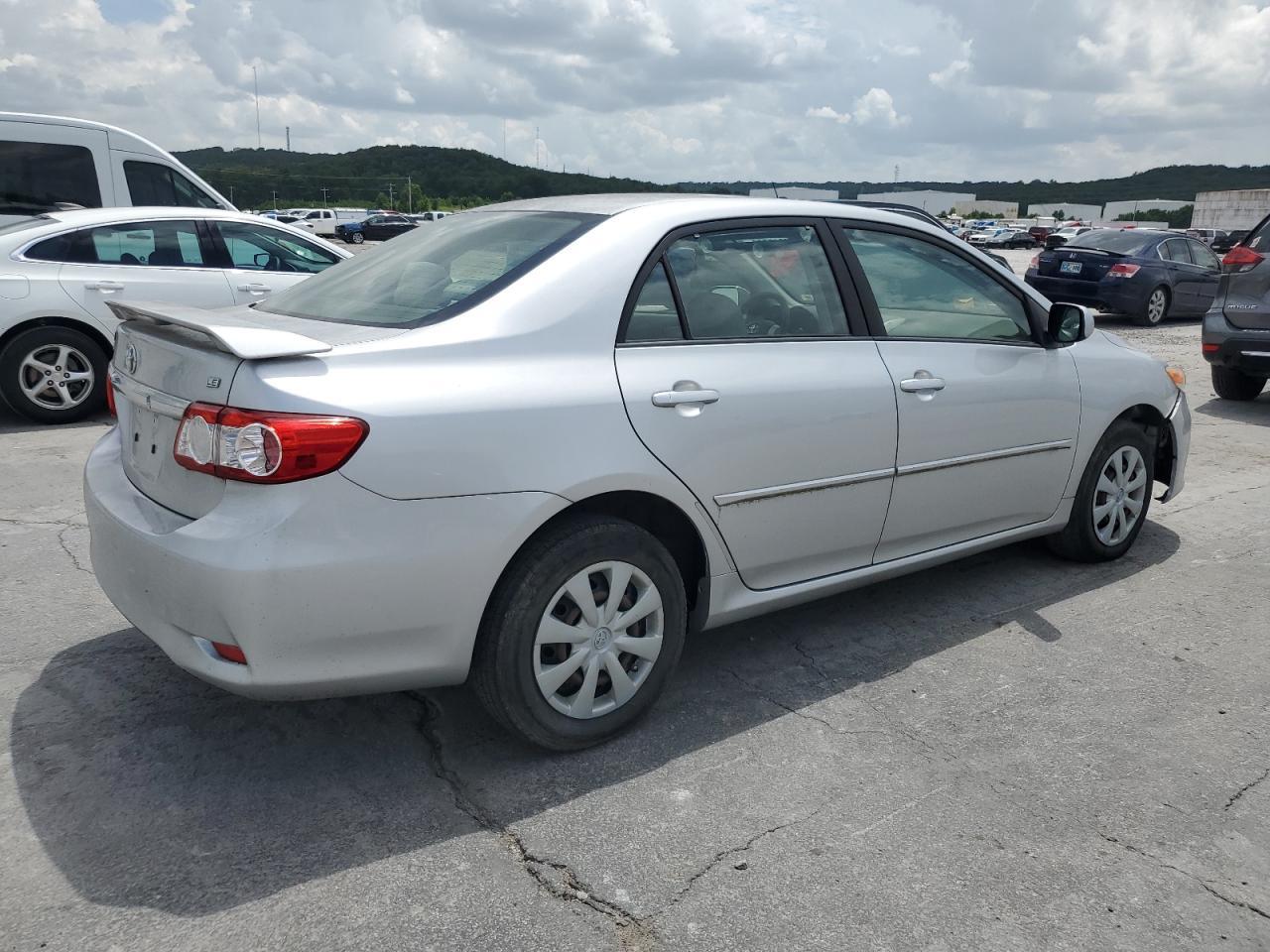 2011 Toyota Corolla Base - Фото 3