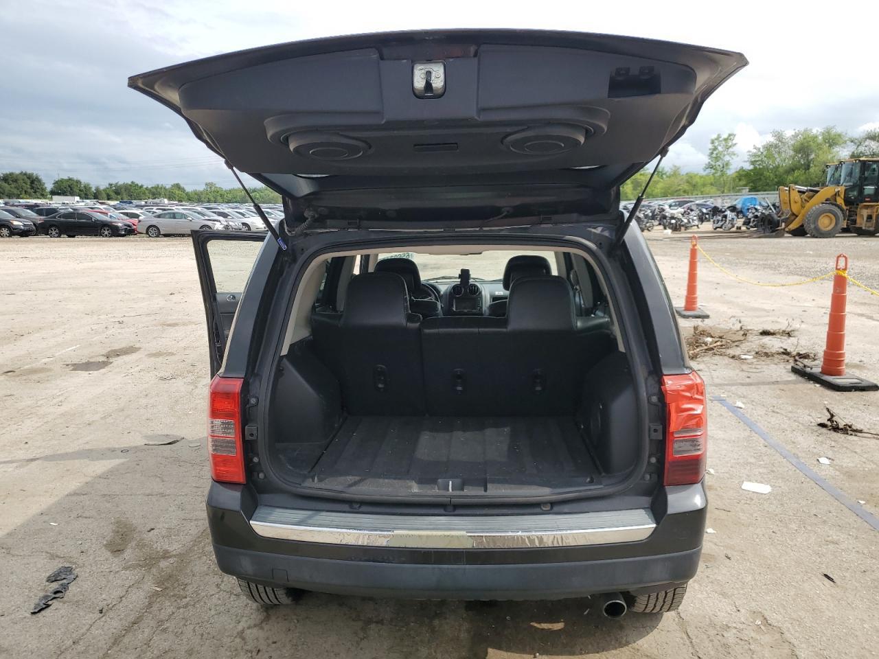 2011 Jeep Patriot Latitude - Фото 6