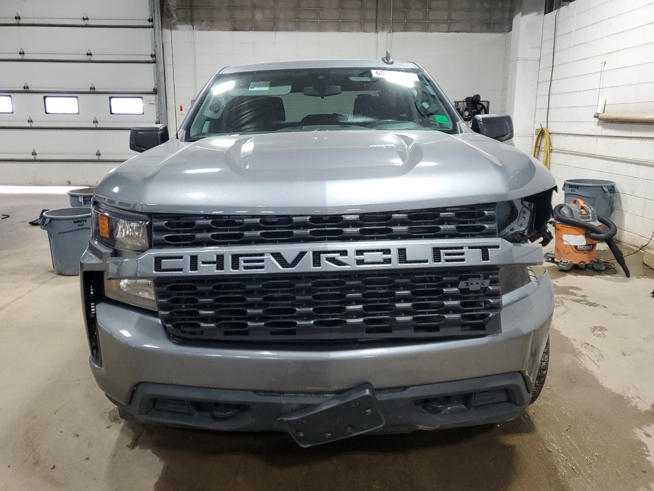 2022 Chevrolet Silverado Ltd C1500 Custom - Фото 5