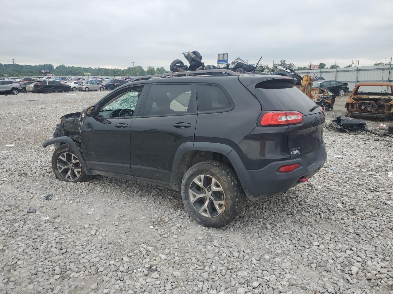 2015 Jeep Cherokee Trailhawk - Image 2