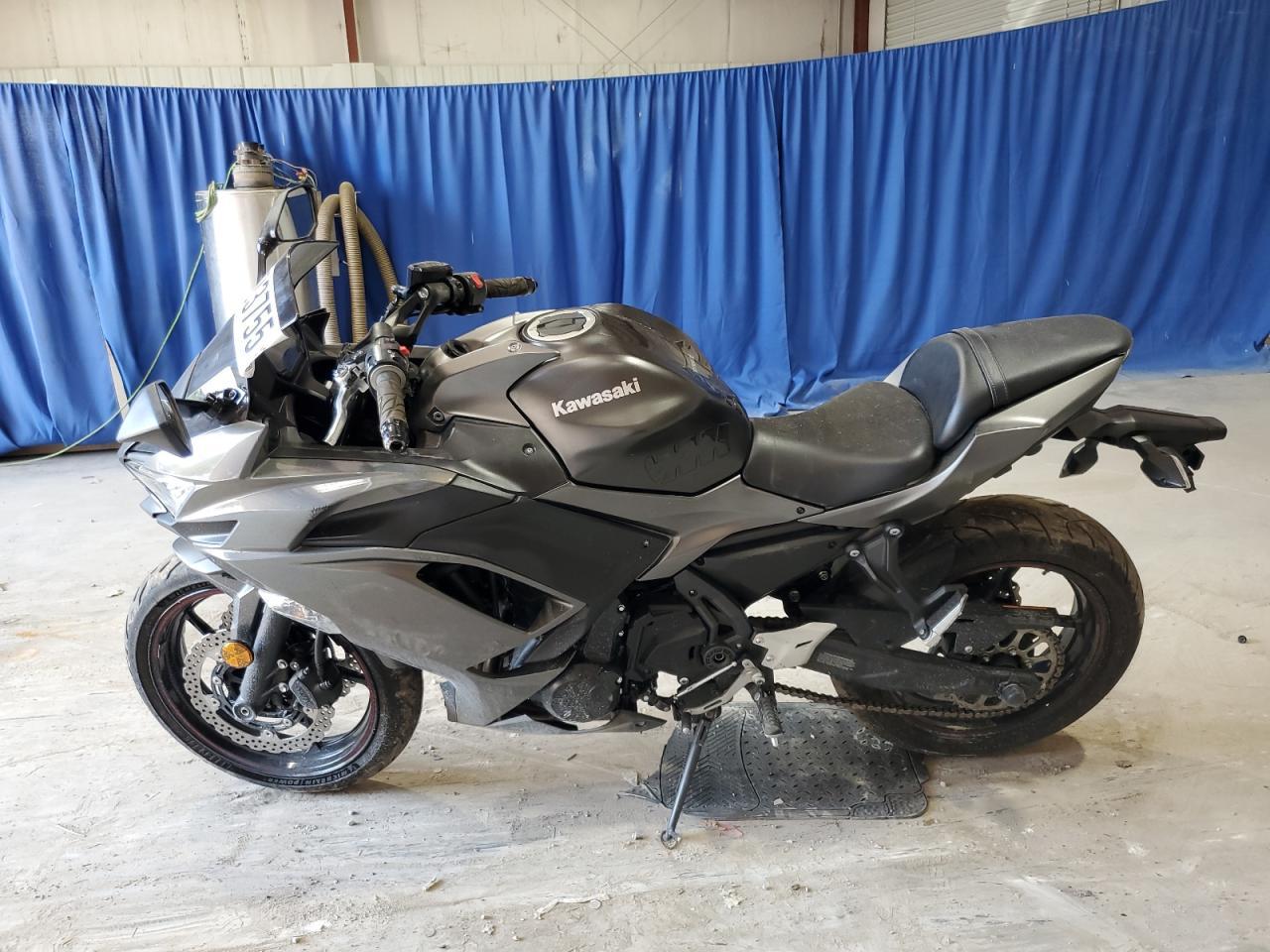 2022 Kawasaki Ex650 N - Фото 3