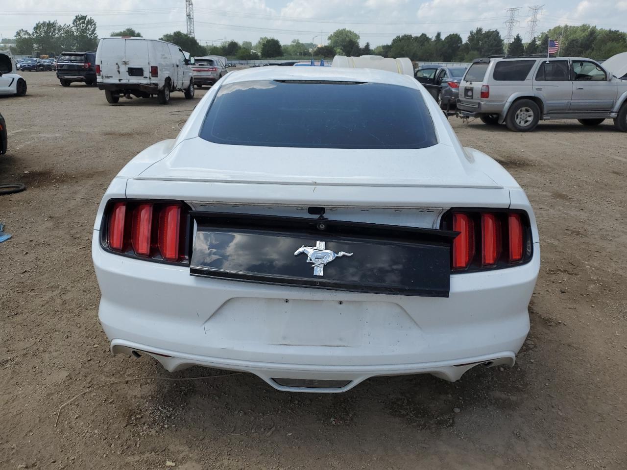 2015 Ford Mustang - Image 6