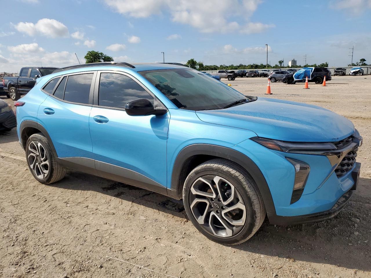 2025 Chevrolet Trax 2Rs - Image 4