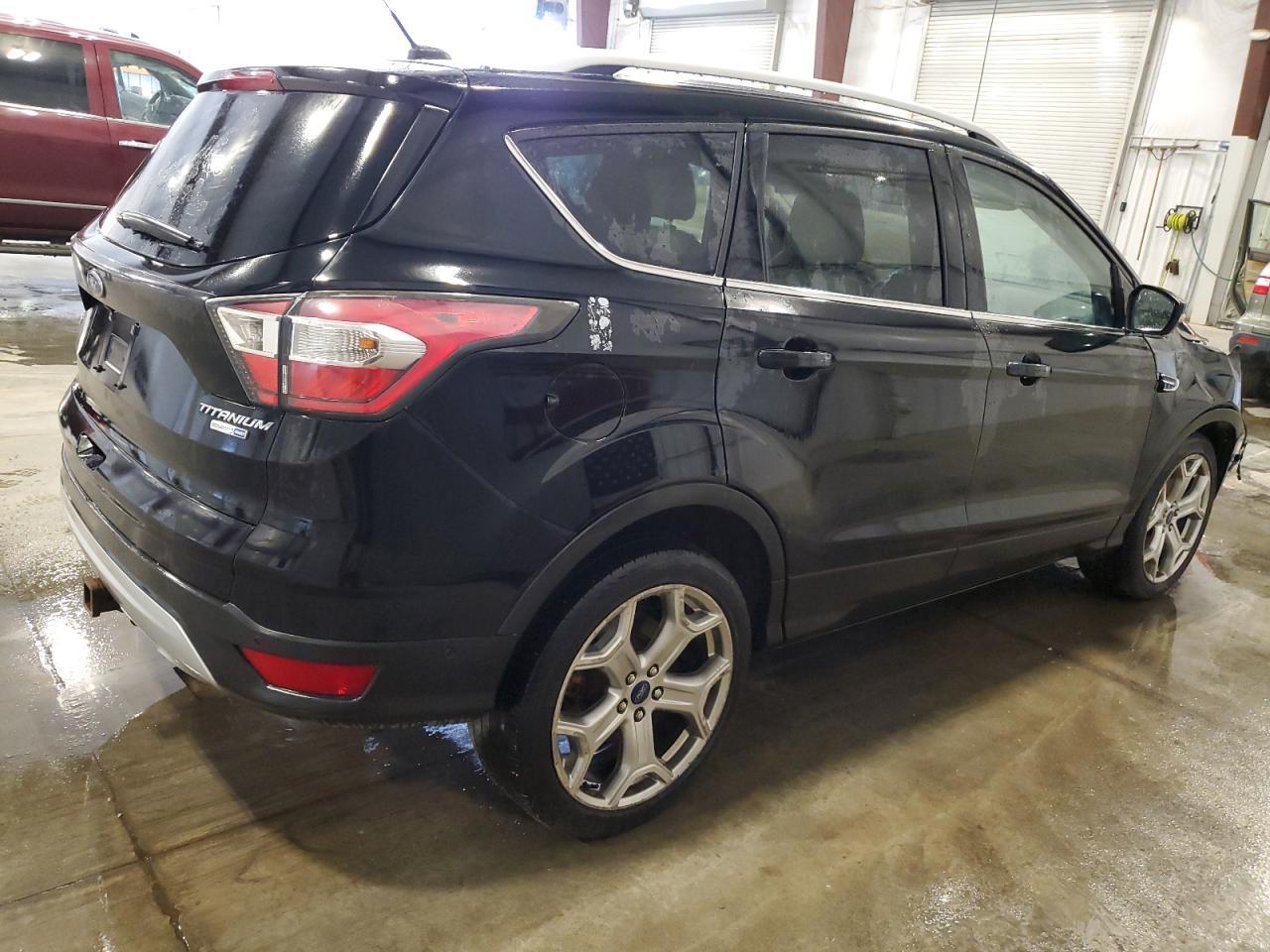 2017 Ford Escape Titanium - Image 3