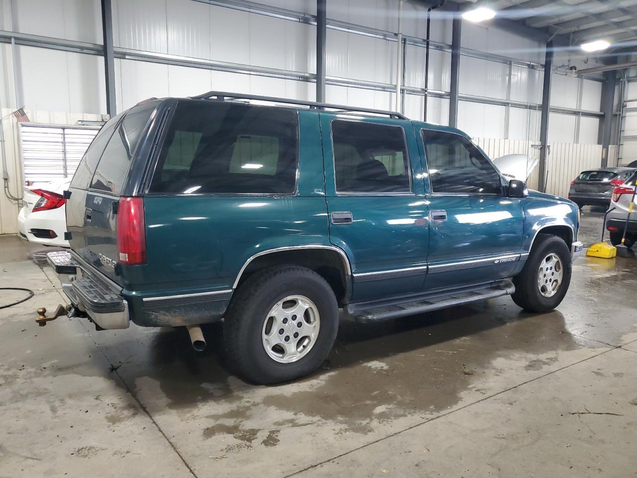 1999 Chevrolet Tahoe K1500 - Фото 3