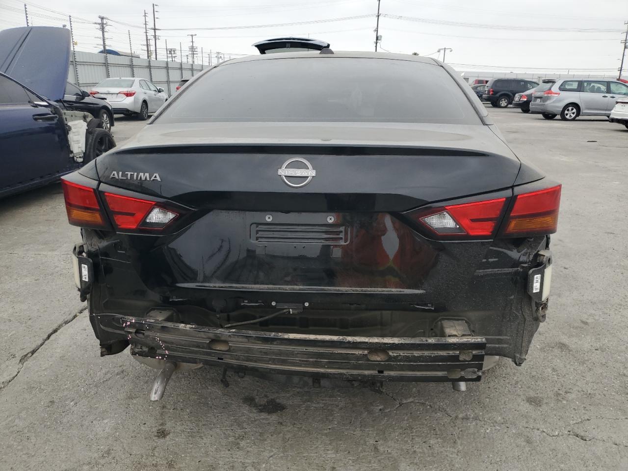 2025 Nissan Altima S - Фото 6