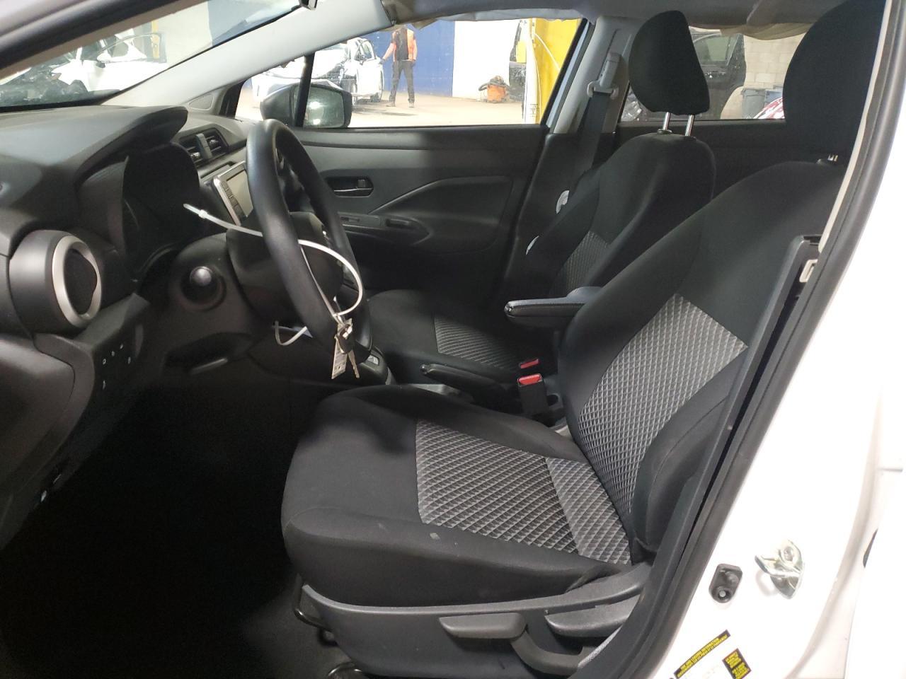 2022 Nissan Versa S - Image 7